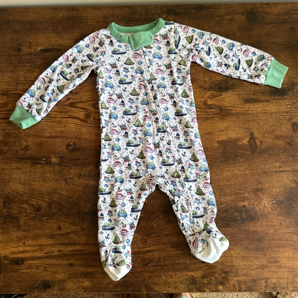 VINEYARD VINES • Christmas onesie